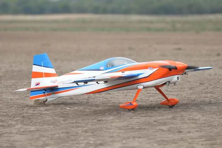 Black Horse Model BH202 Edge 540 V3 avion RC 2642mm 120cc