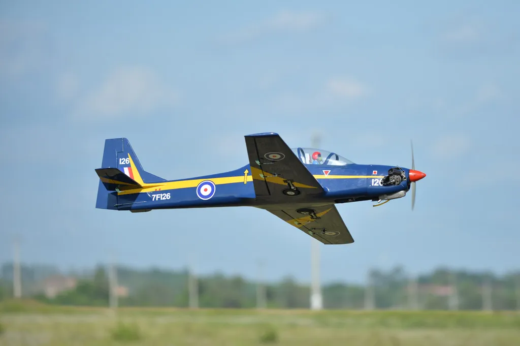 Black Horse Model Super Tucano BH173-V2 avion RC ARF 1730mm