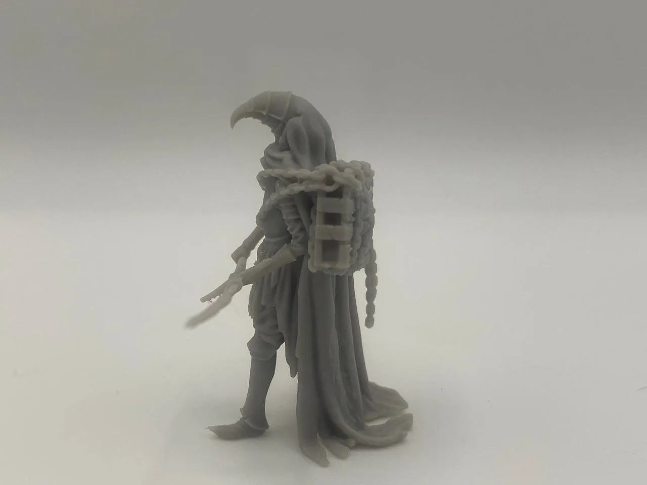 Epic Forge Porteur du Fléau Silencieux figurine maudite