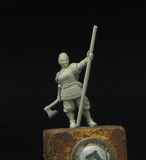 Brother Vinni Viking Banner Bearer figurine résine 28mm femme