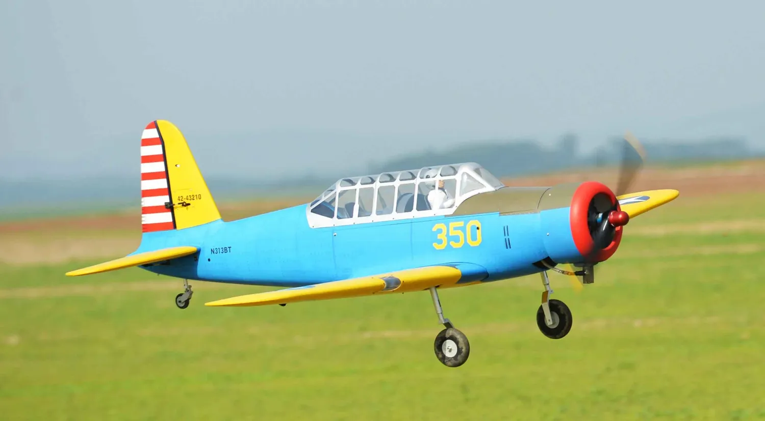 Black Horse Model BH209 BT-13 avion RC ARF 50-60cc 2286mm