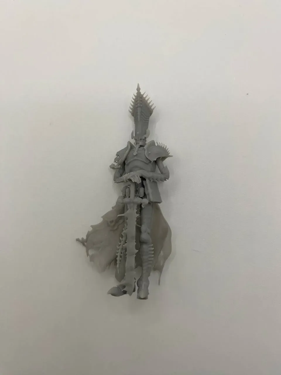 Epic Forge Spectre du Tribunal figurine résine spectrale