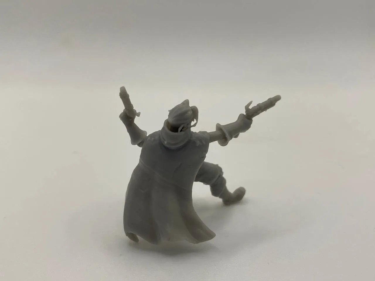 Epic Forge Double Pistolets en Action figurine résine