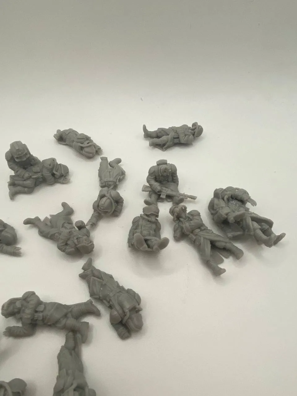 Epic Forge The Fallen set figurines soldats blessés