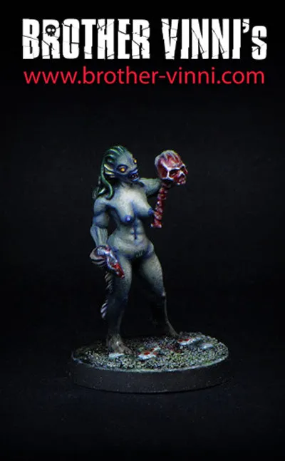 Brother Vinni Female Deep Ones miniature figurine résine 28 mm