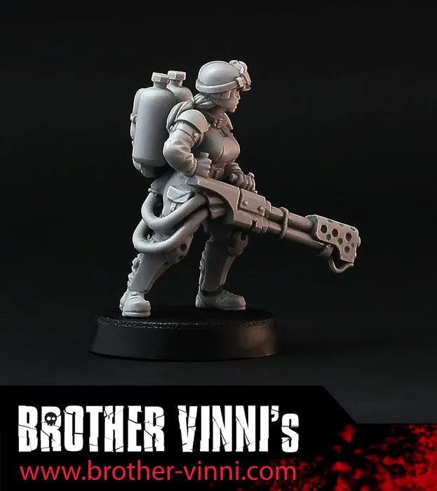 BROTHER VINNI Female Special Weapon Flamethrower figurine 28 mm résine