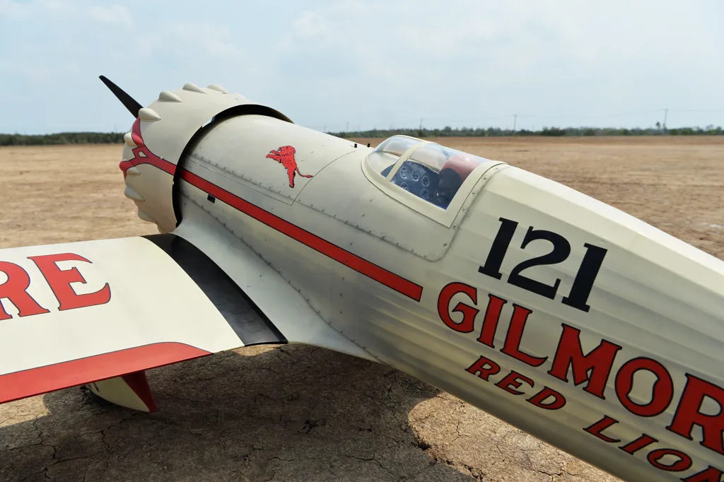 Black Horse Model BH179 Gilmore 2350mm avion RC ARF 60cc essence