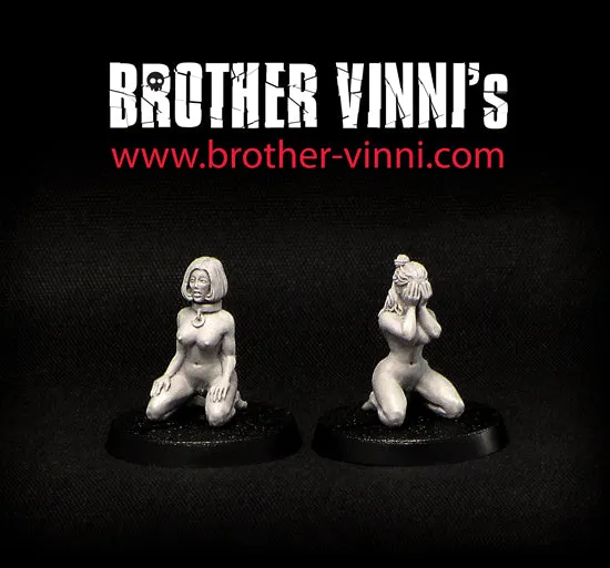 Brother Vinni Slave Girls on knee miniature résine lot de 2 28mm
