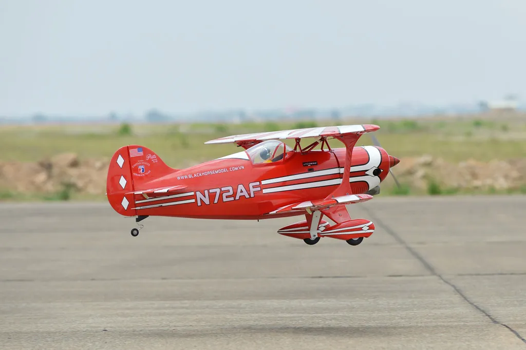 Black Horse Model BH85 Pitts avion RC 1500mm 20cc