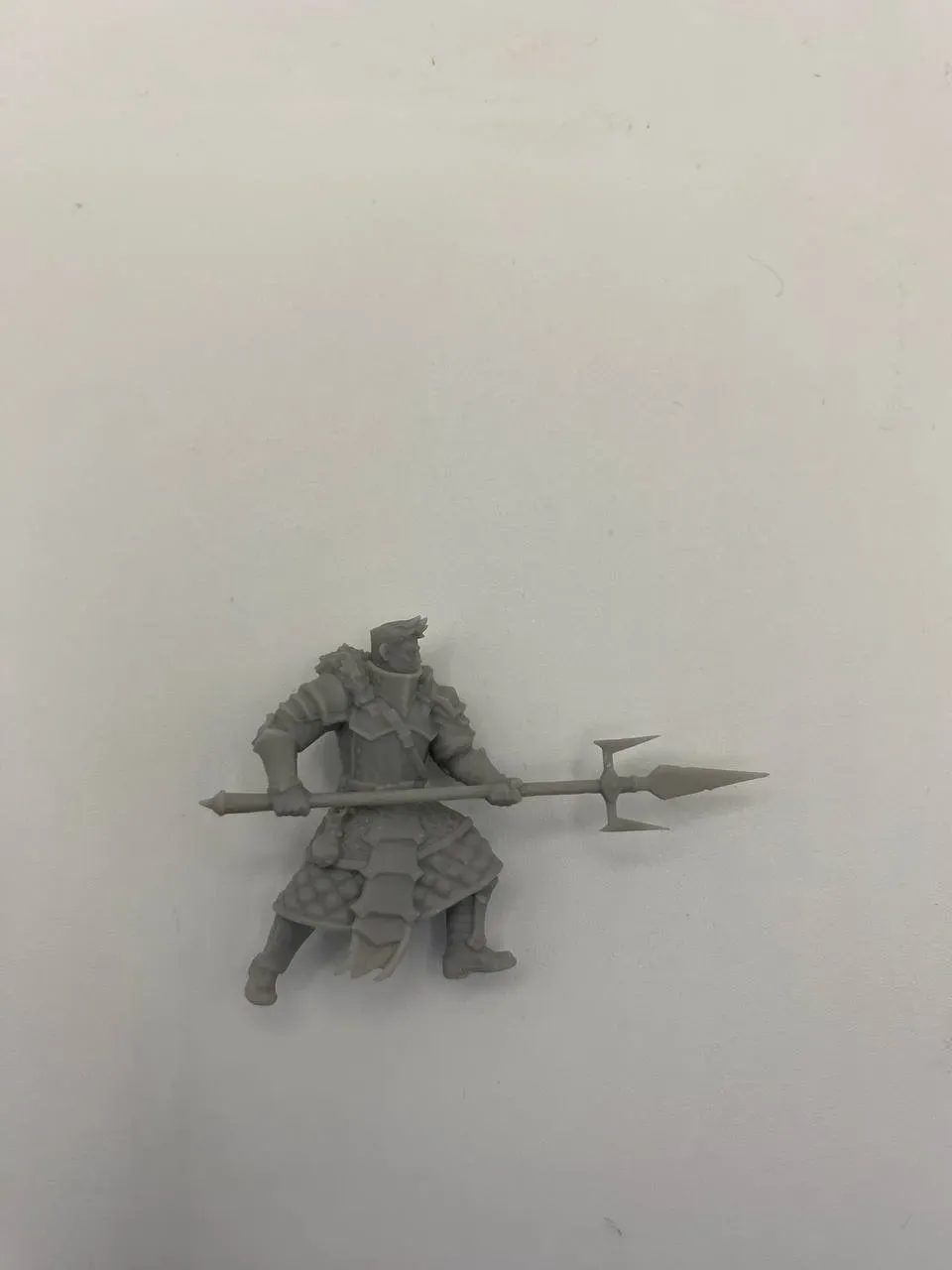 Epic Forge Humains Lancier Royal figurine résine