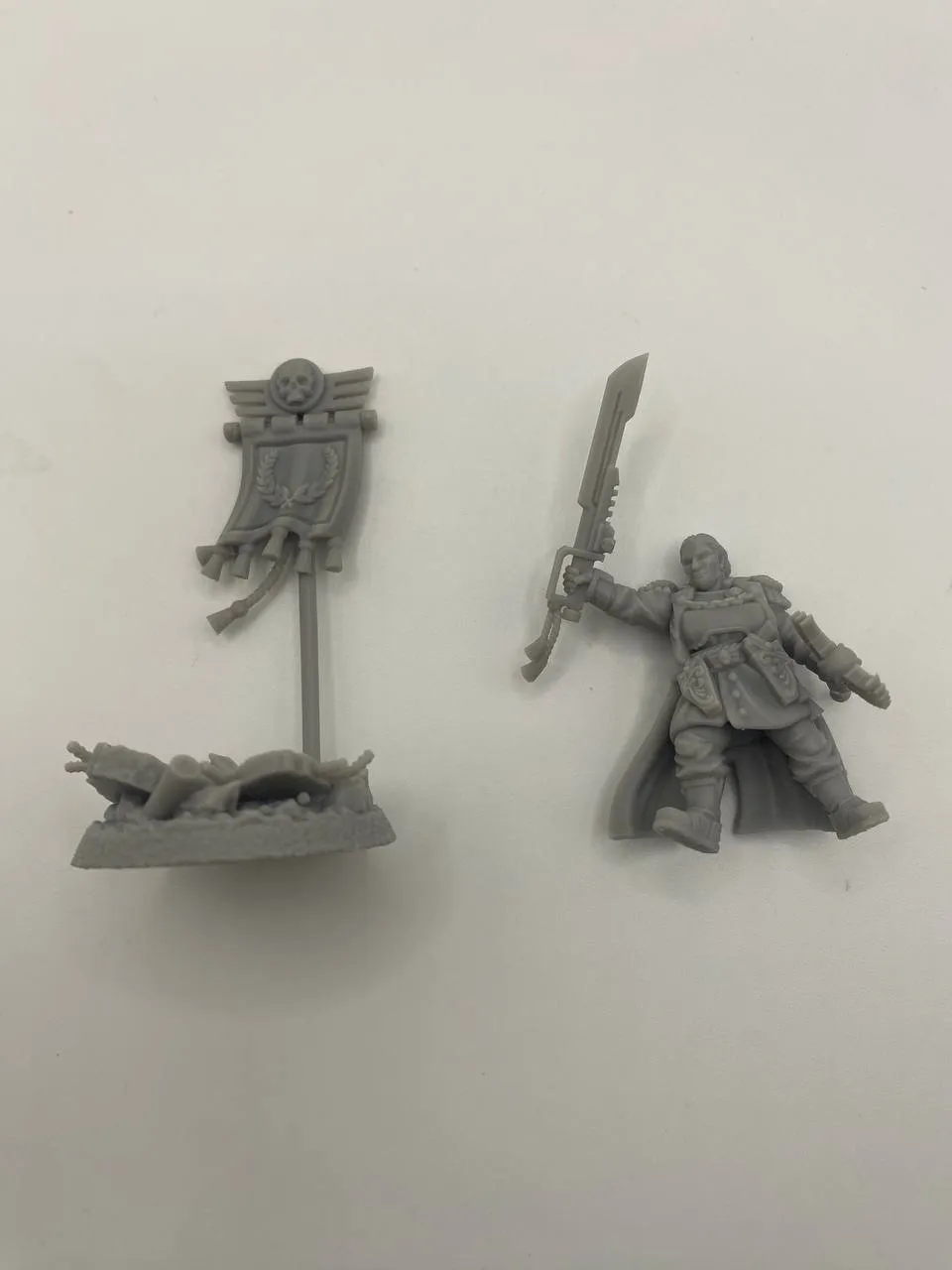 Epic Forge Ursula Creed figurine étendard
