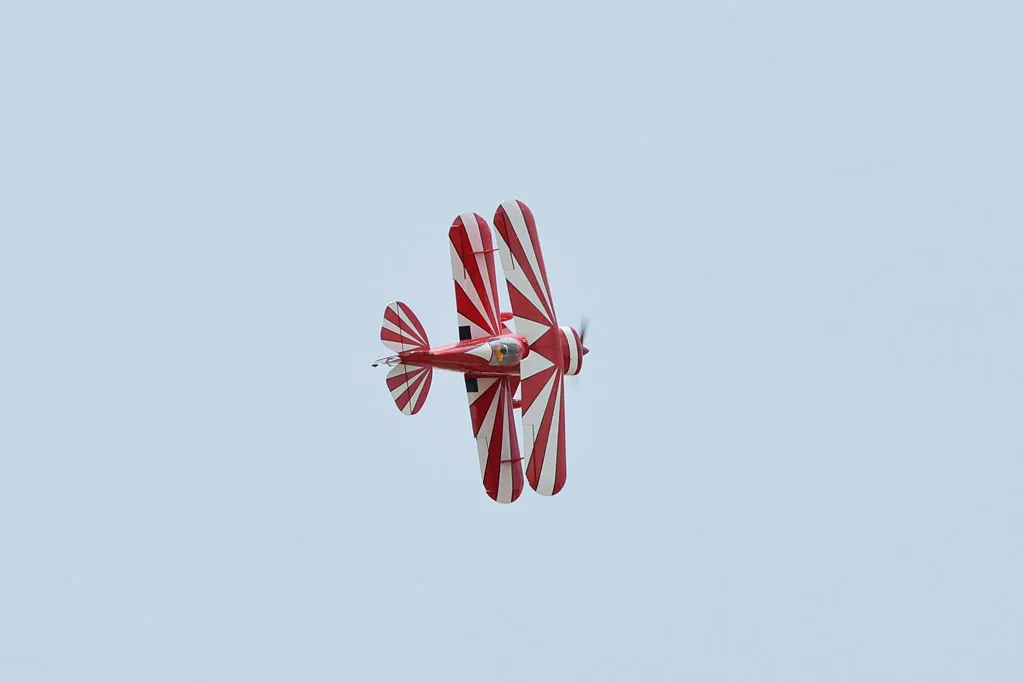 Black Horse Model BH85 Pitts avion RC 1500mm 20cc