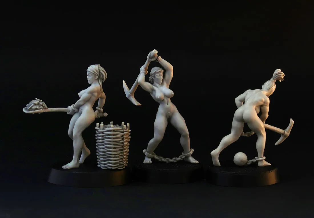 Brother Vinni Working Nude Slave Girls figurines 28 mm résine, lot de 3