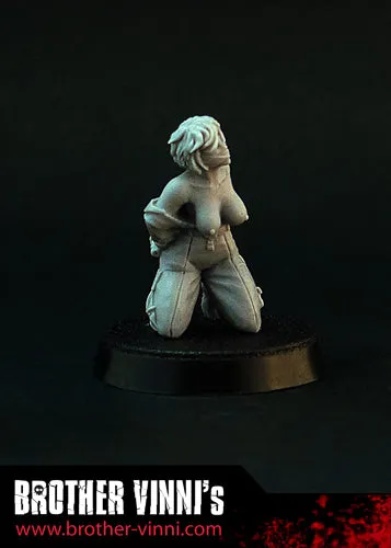 Brother Vinni Female Reporter figurine résine 28mm