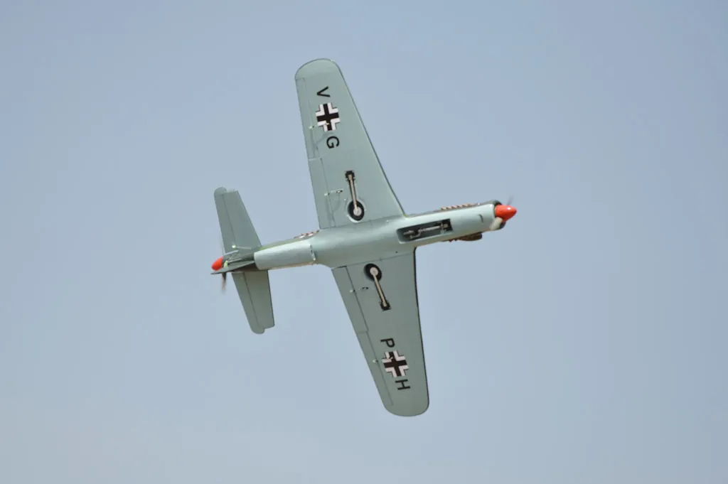 Black Horse Model BH163-V2 Dornier Do335 avion RC 1724mm retract