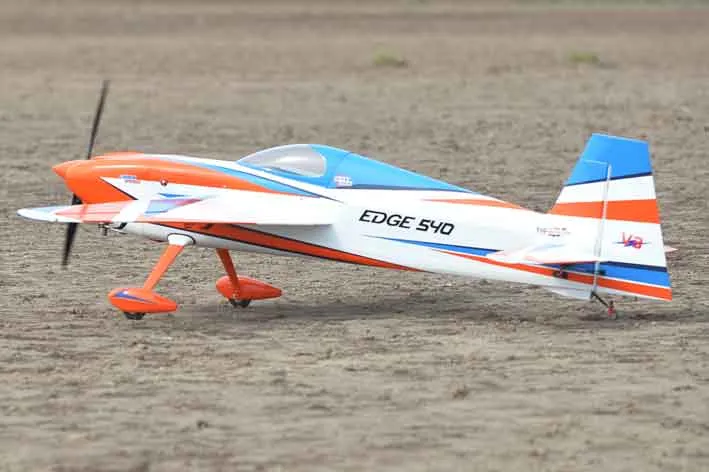 Black Horse Model BH202 Edge 540 V3 avion RC 2642mm 120cc