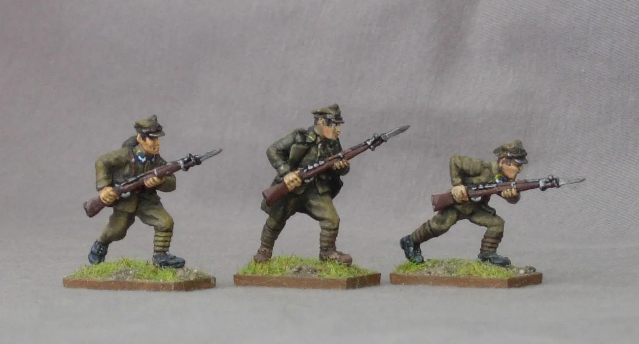 DES TRANCHEES AUX BARRICADES Studio Siberia Fantassins Polonais (1920) figurines 28 mm métal