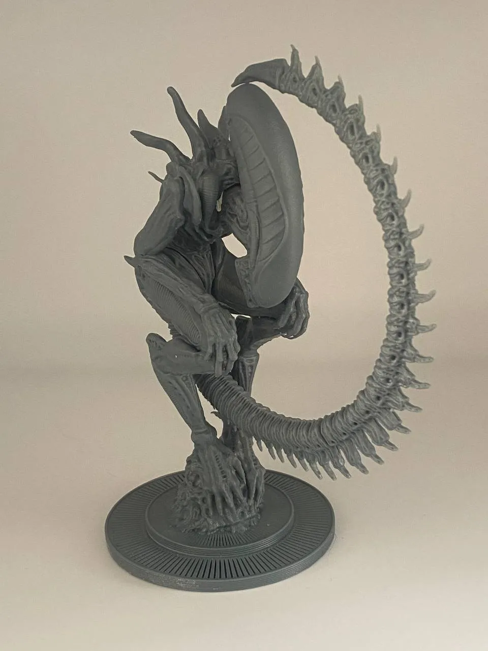 Epic Forge Créature Xénomorphe figurine alien à peindre