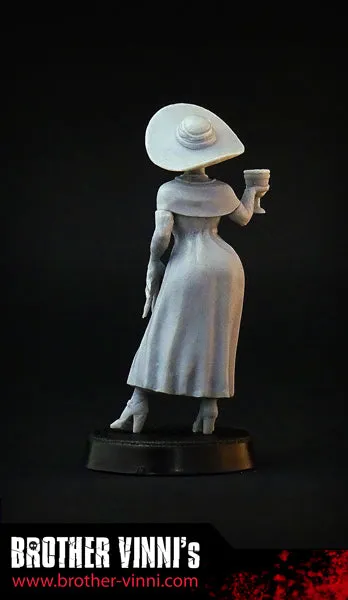 Brother Vinni Tall Vampire Lady figurine résine 42 mm