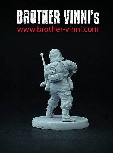 Brother Vinni Lizardman figurine résine 28mm sci-fi