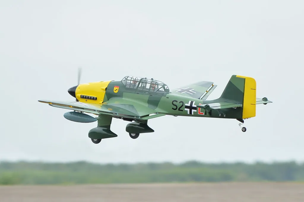 Black Horse BH80 Ju87 Stuka avion RC 1920mm 20cc ARF