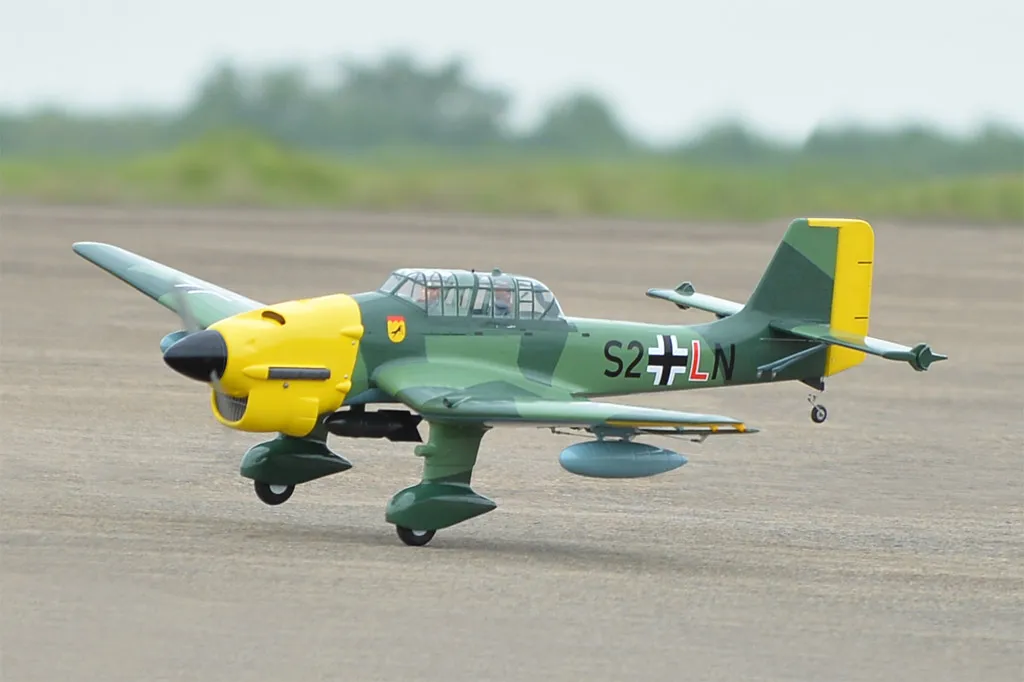 Black Horse BH80 Ju87 Stuka avion RC 1920mm 20cc ARF