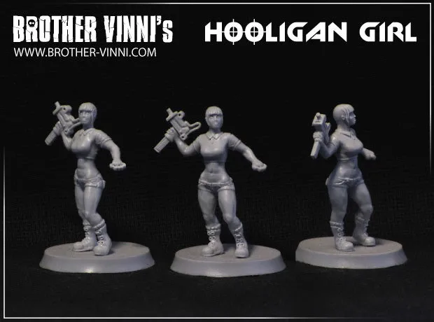 Brother Vinni Hooligan Girl figurine résine 28mm skinhead