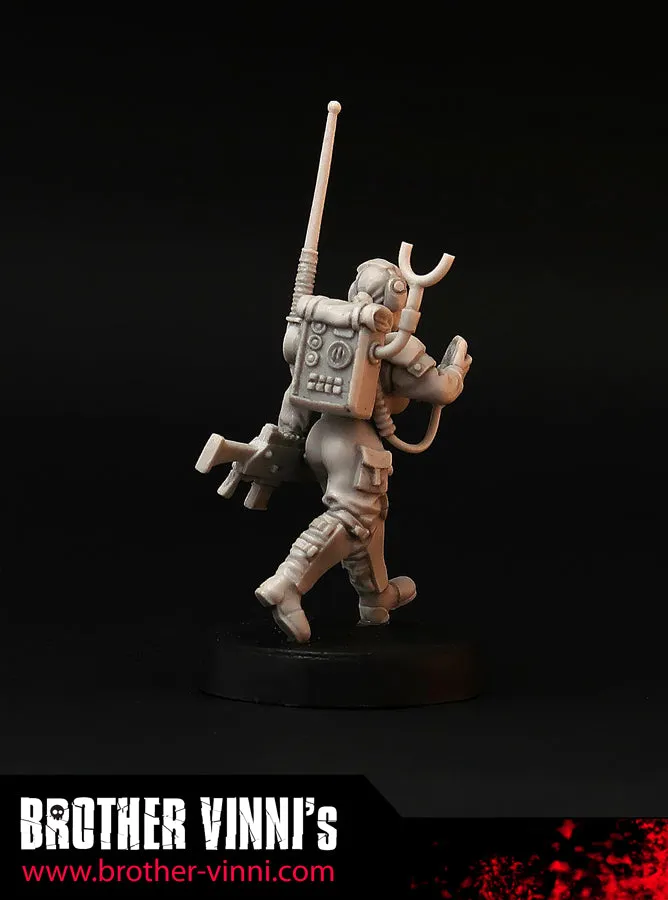 Brother Vinni Special Unit Opératrice Radio figurine 28mm