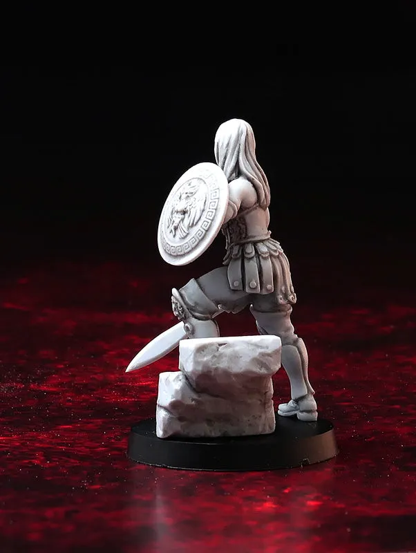 Brother Vinni Queen of Battles figurine résine 28mm guerrière