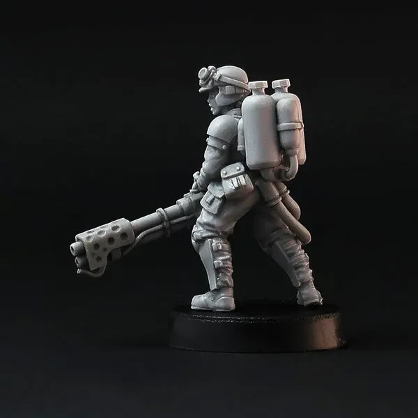 BROTHER VINNI Female Special Weapon Flamethrower figurine 28 mm résine