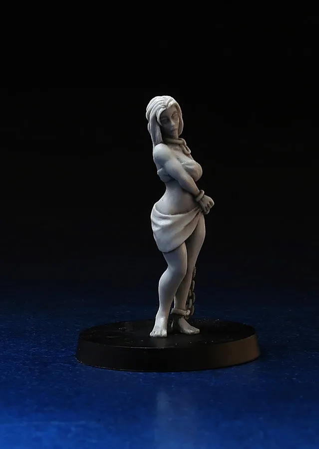 Brother Vinni Slave Girl in chains figurine 28 mm résine 18+