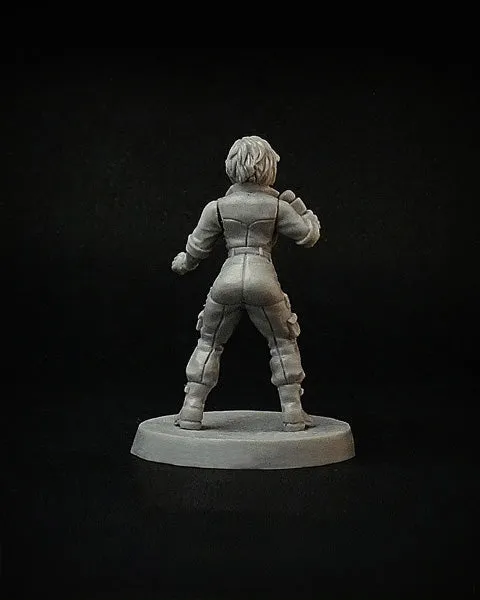 Brother Vinni May O’Reilly miniature résine 28mm reporter