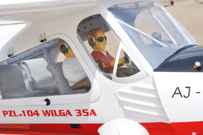 Black Horse Model BH124 avion RC PZL-104 Wilga 2240mm