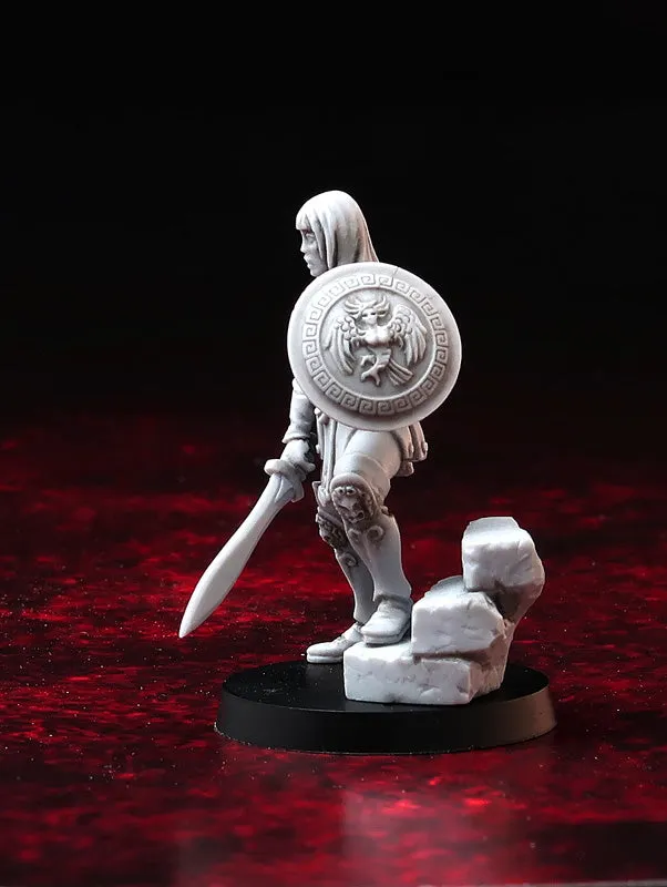 Brother Vinni Queen of Battles figurine résine 28mm guerrière