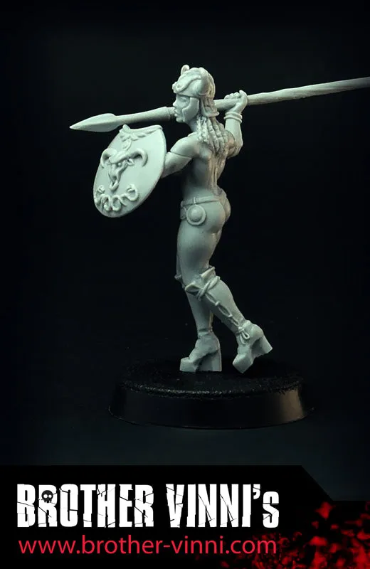 Brother Vinni Amazone figurine résine 32mm guerrière