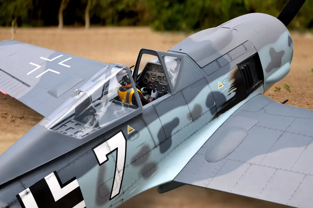 Black Horse BH178 Focke-Wulf FW 190A avion RC ARF 2600 mm