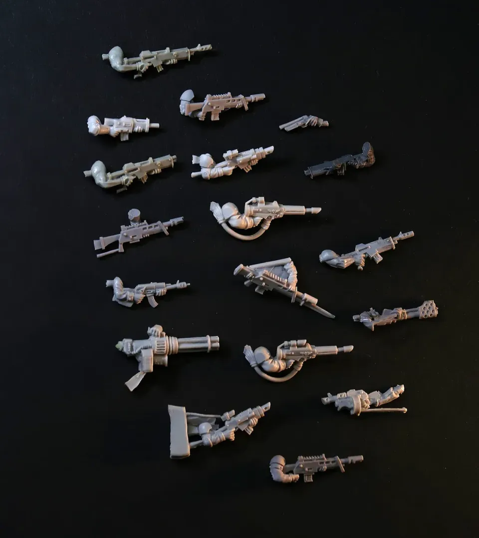 BROTHER VINNI Broken miniature Bits - Guns, Rifles rabiots résine 28 mm