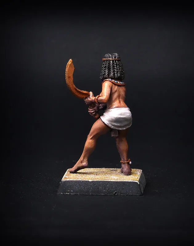 Brother Vinni Egyptian Girl figurine 28 mm à l'épée