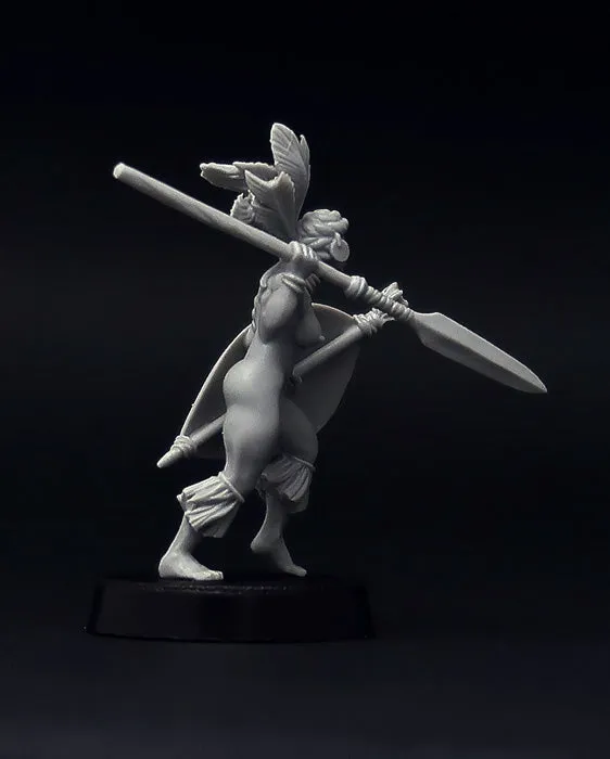 Brother Vinni African Tribal Female Warrior figurine 28mm