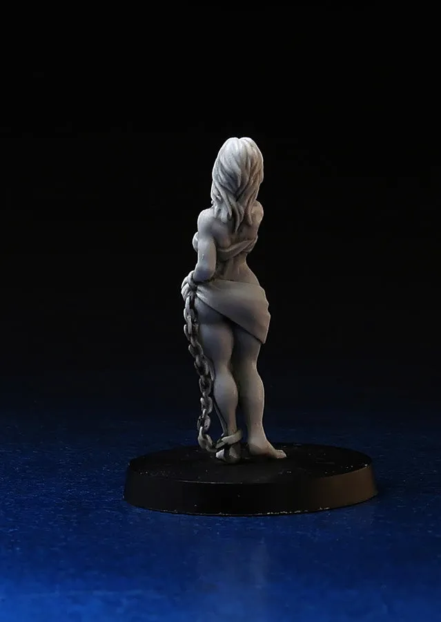 Brother Vinni Slave Girl in chains figurine 28 mm résine 18+