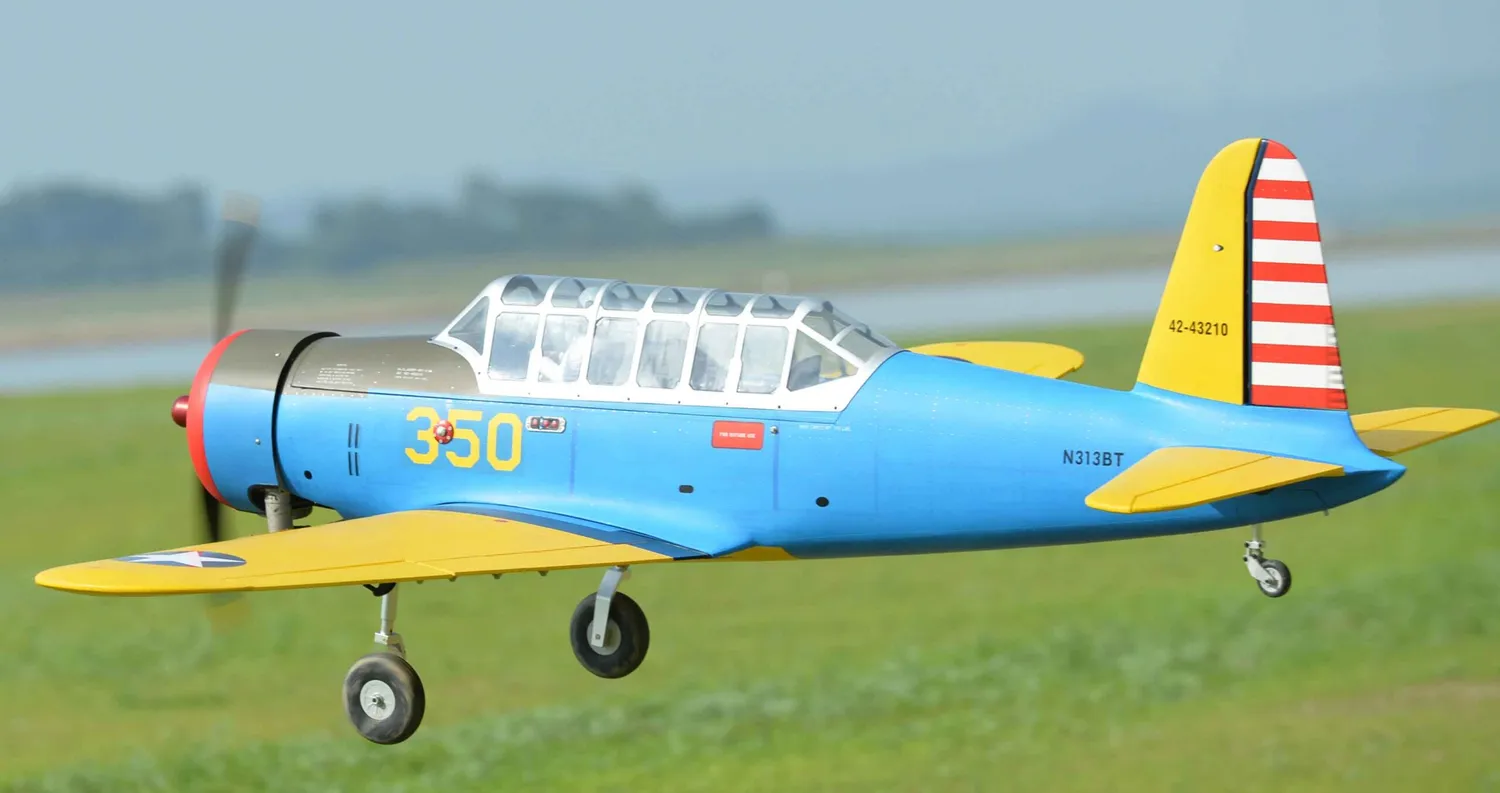 Black Horse Model BH209 BT-13 avion RC ARF 50-60cc 2286mm