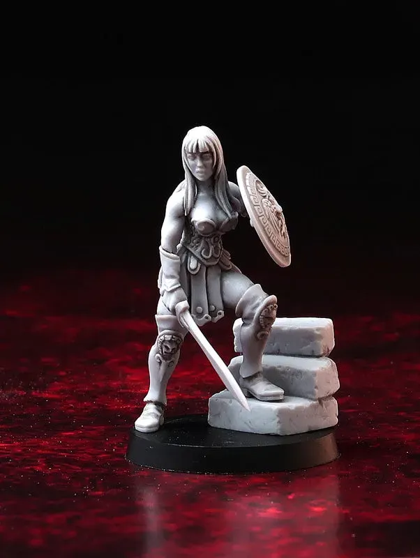 Brother Vinni Queen of Battles figurine résine 28mm guerrière