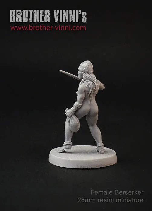Brother Vinni Female Berserker figurine résine 28mm SAGA