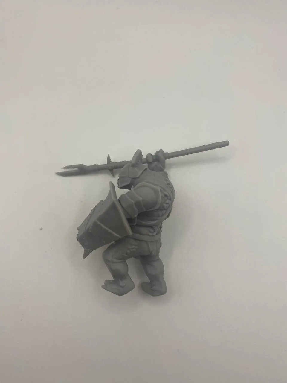 Epic Forge Troll Garde Pique Bouclier figurine résine