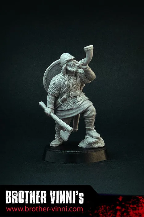Brother Vinni Viking Trumpeter figurine résine 28mm cor
