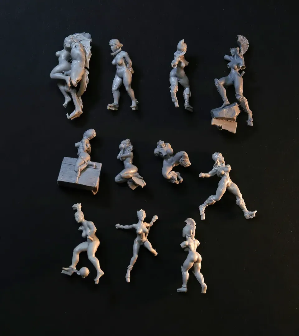 Brother Vinni Broken miniature Bits corps féminins 28 mm 11 pièces résine