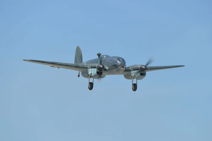Black Horse BH184 Heinkel He 111 avion RC 2500mm bimoteur
