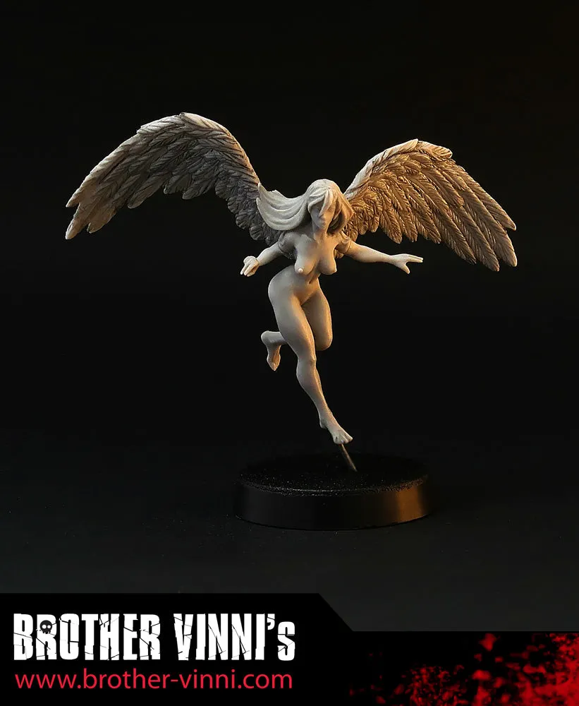 Brother Vinni Female Angel figurine résine 28mm