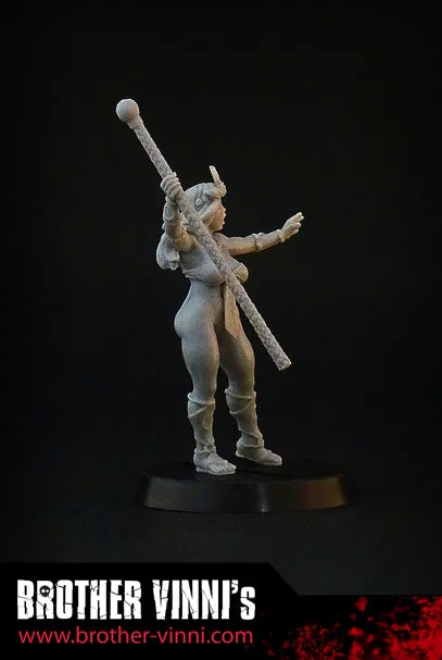 Brother Vinni Sorceress figurine résine 28 mm magicienne