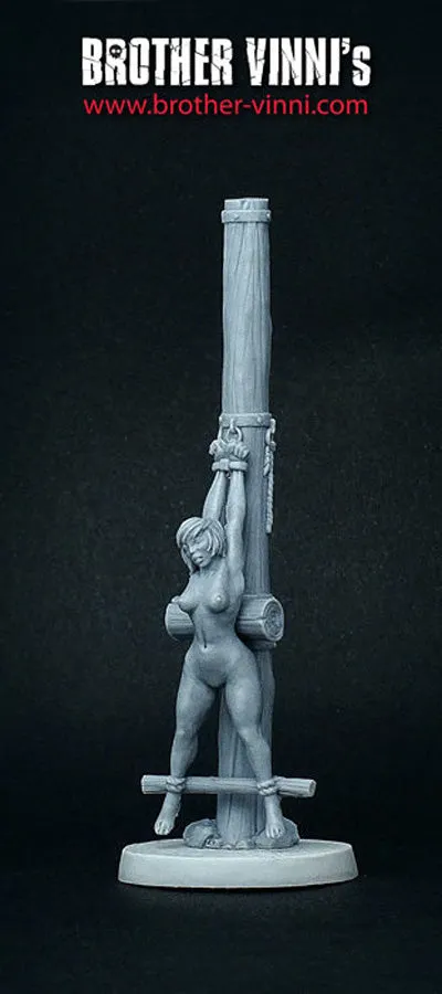 Brother Vinni Femme au Poteau figurine résine 28mm érotique